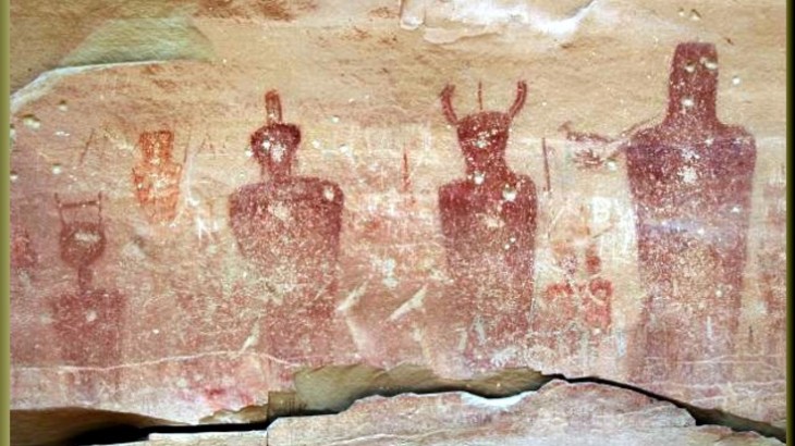 Bukti Kuno Alien Pernah Mampir Ke Bumi